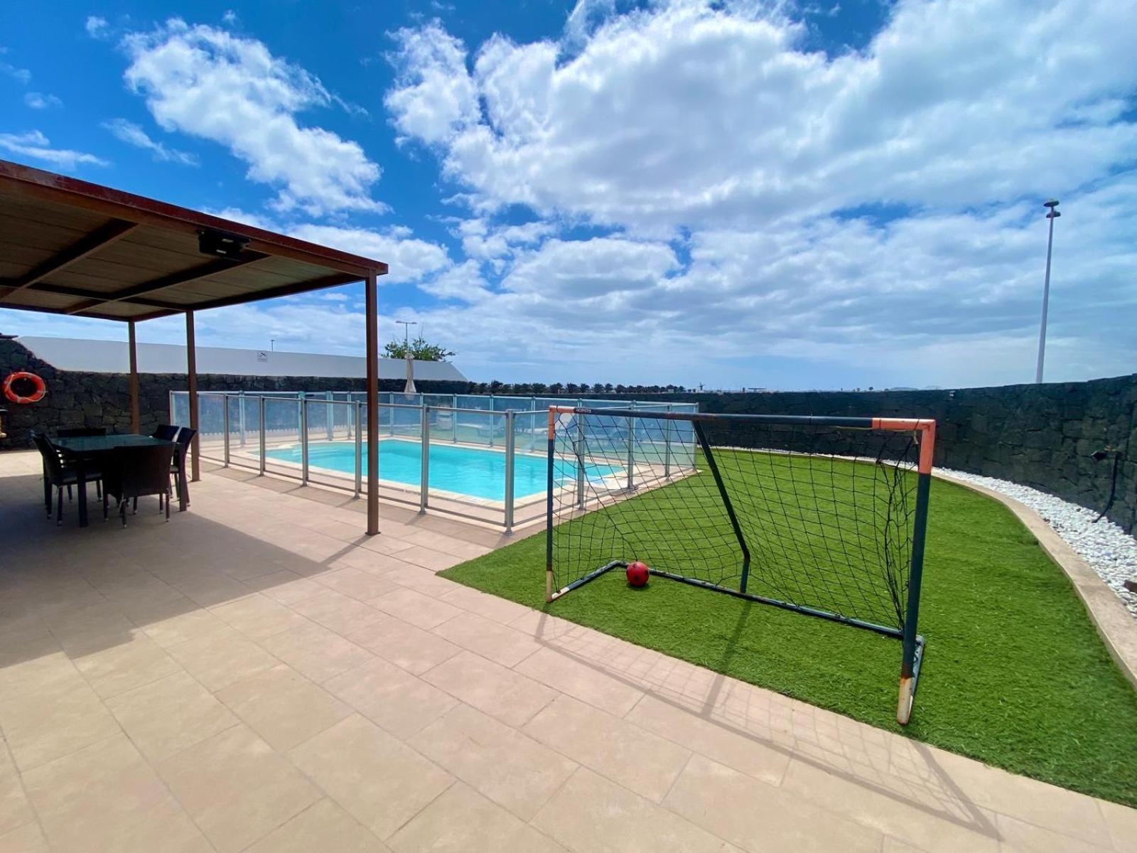Villa Abuelo Paco - Private Heated Pool Playa Blanca  Exterior photo